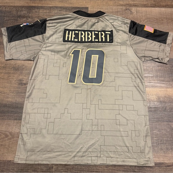 Justin Herbert LA Chargers Mens XL Salute to Service Nike Jersey Green/Military - Picture 5 of 5